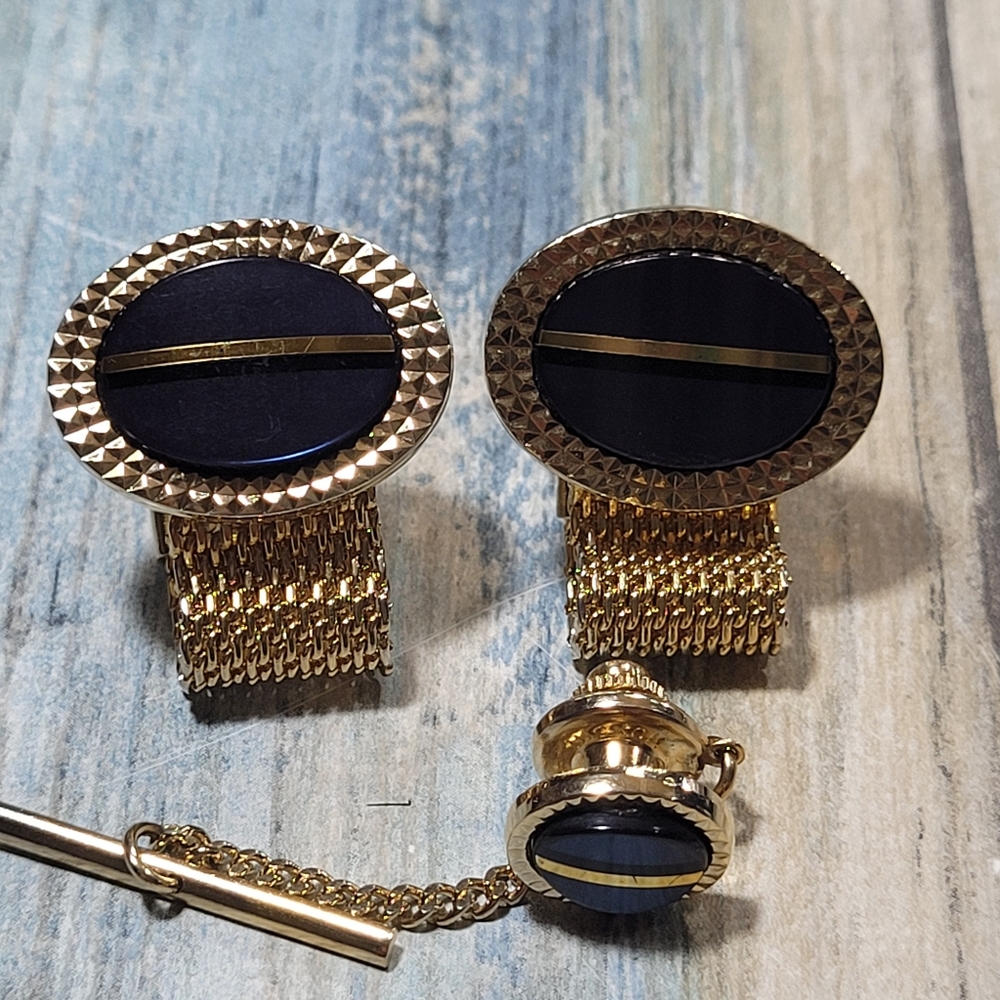 Vintage HICKOK Wrap around Cuff Links & Tie Pin Set.